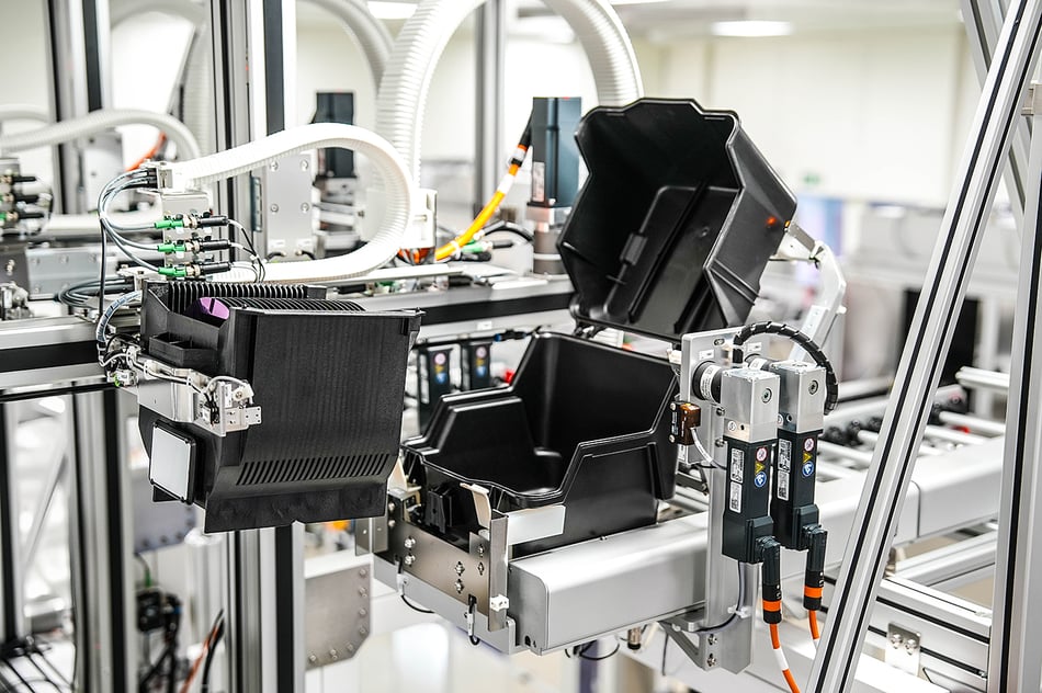 Fabmatics introduces the Box Opening Transfer Unit for box-based 200 mm semiconductor fabs